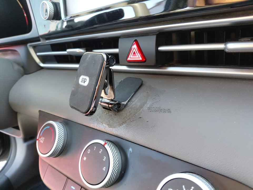 Hyundai Elantra  2023 image