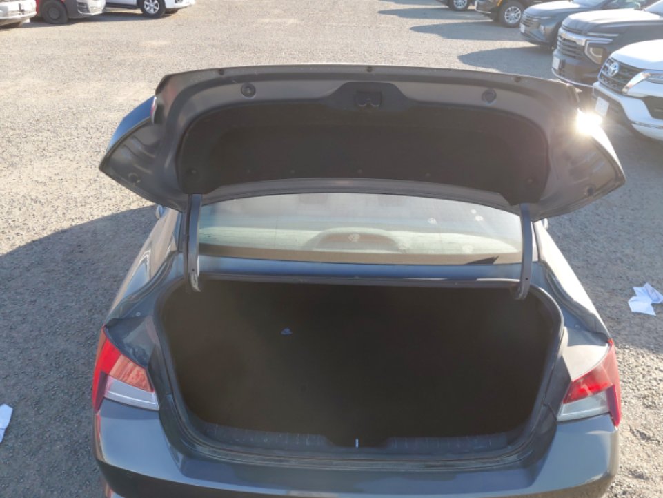 Hyundai Elantra  2023 image