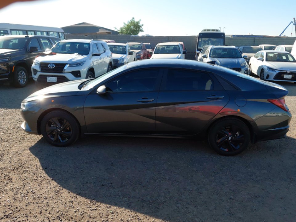 Hyundai Elantra  2023 image