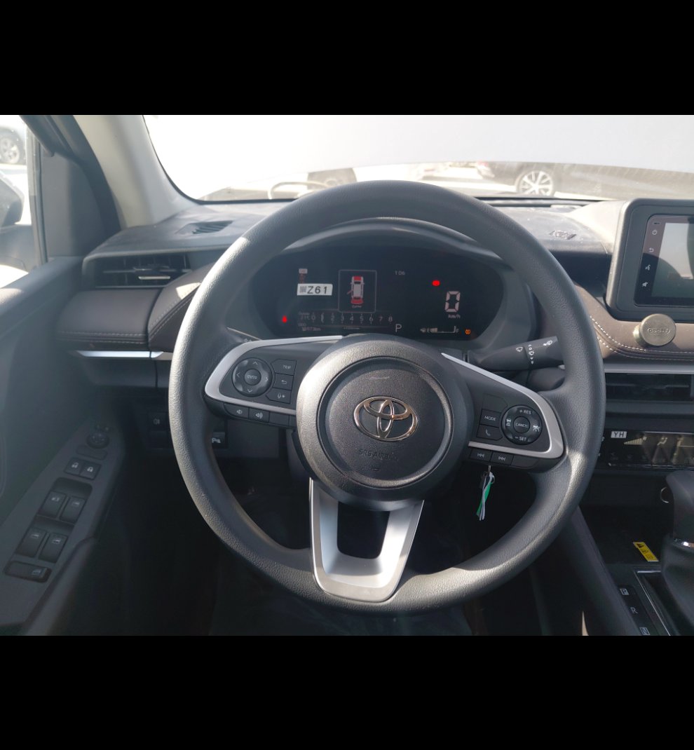 Toyota Yaris Y PLUS 2024 image