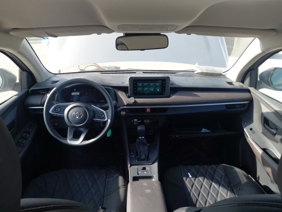 Toyota Yaris Y PLUS 2024 image