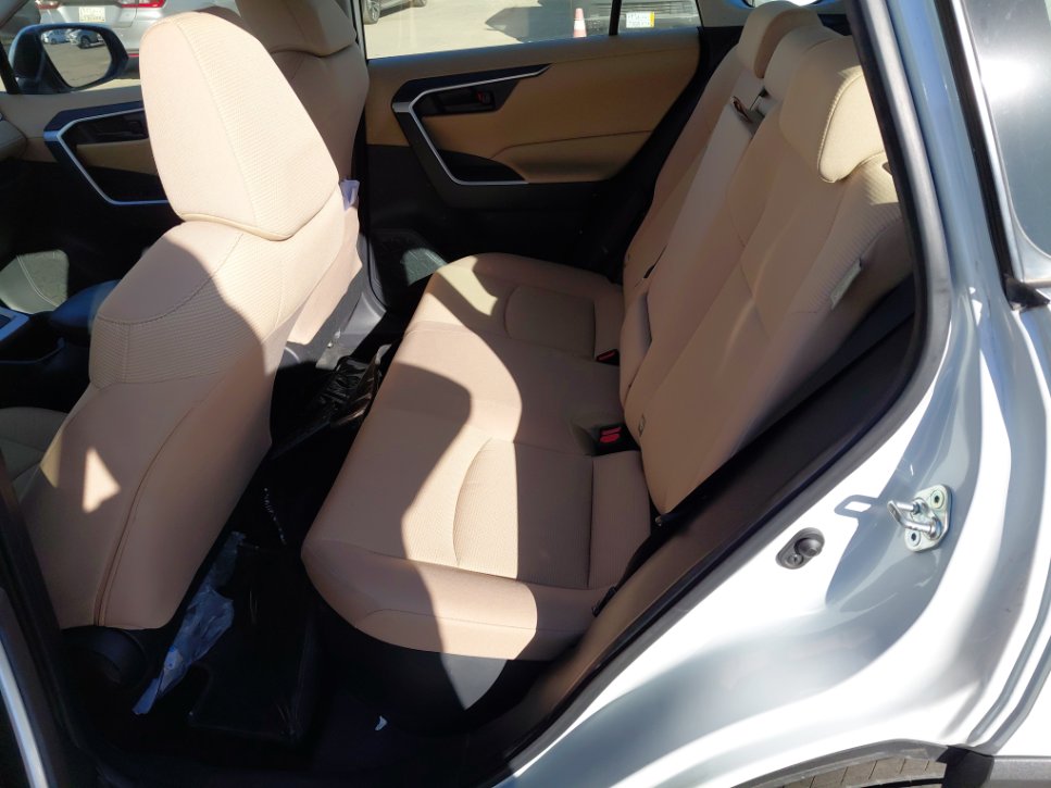 Toyota RAV4  2023 image