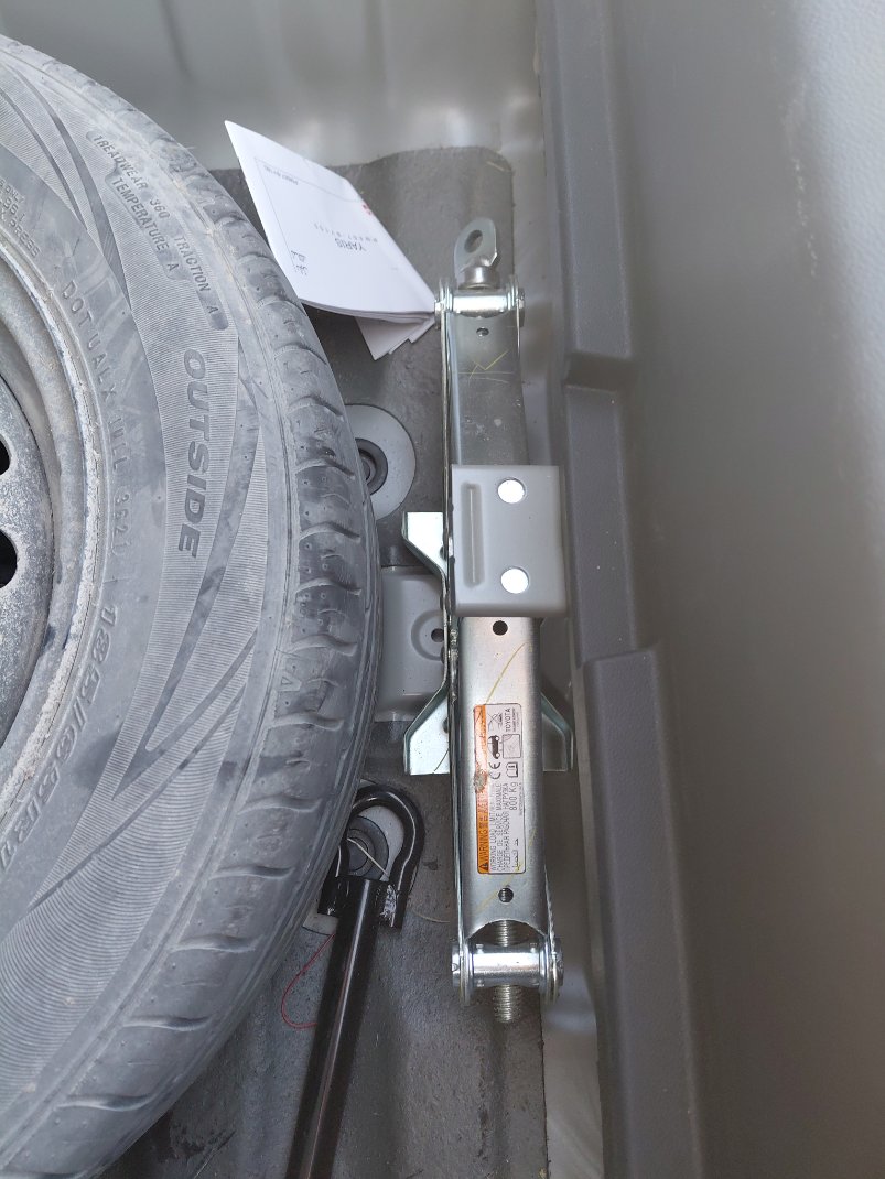 Toyota Yaris Y PLUS 2024 image