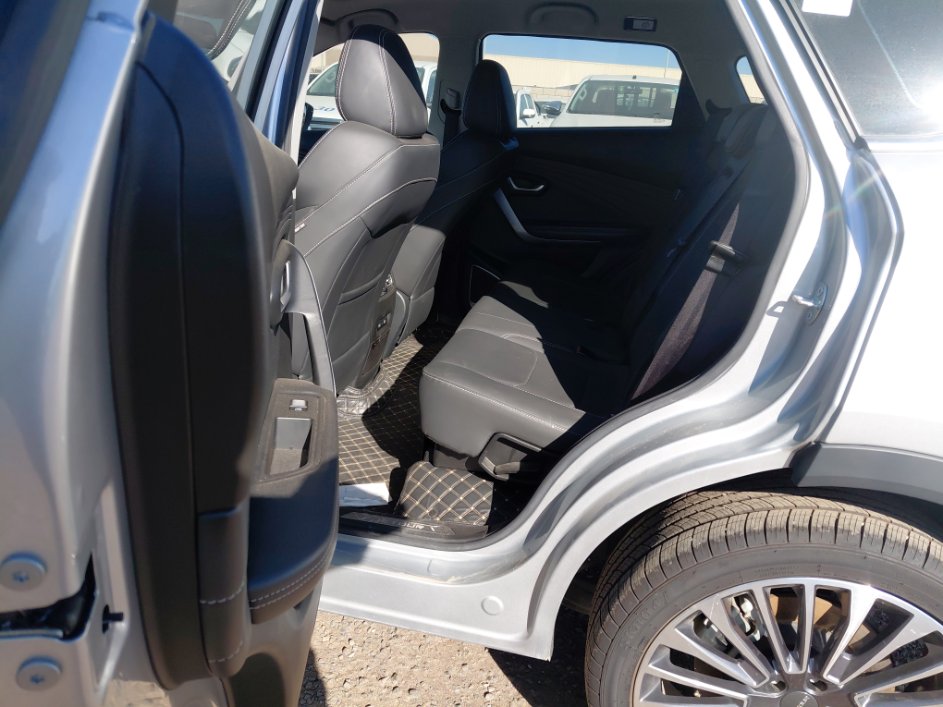 جيتور اكس 70 FWD 2024 image