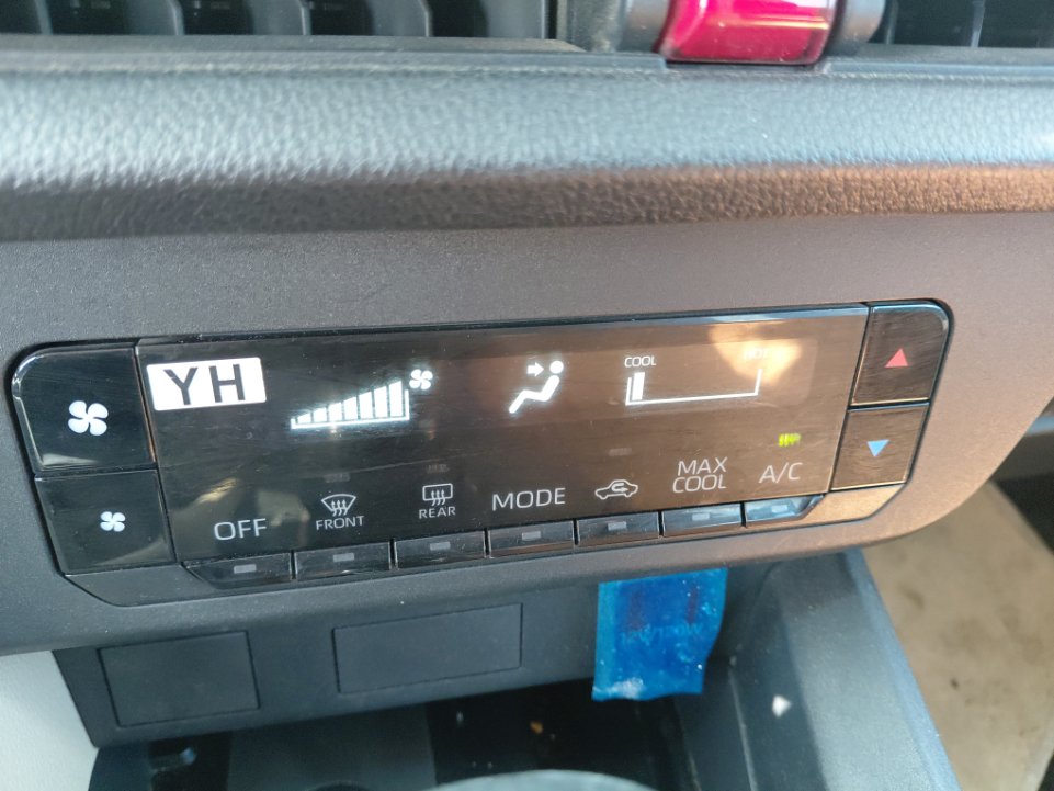 تويوتا يارس Y PLUS 2023 image