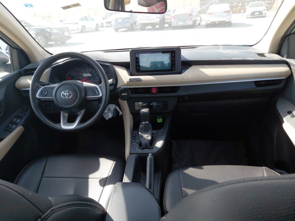 تويوتا يارس Y 2023 image