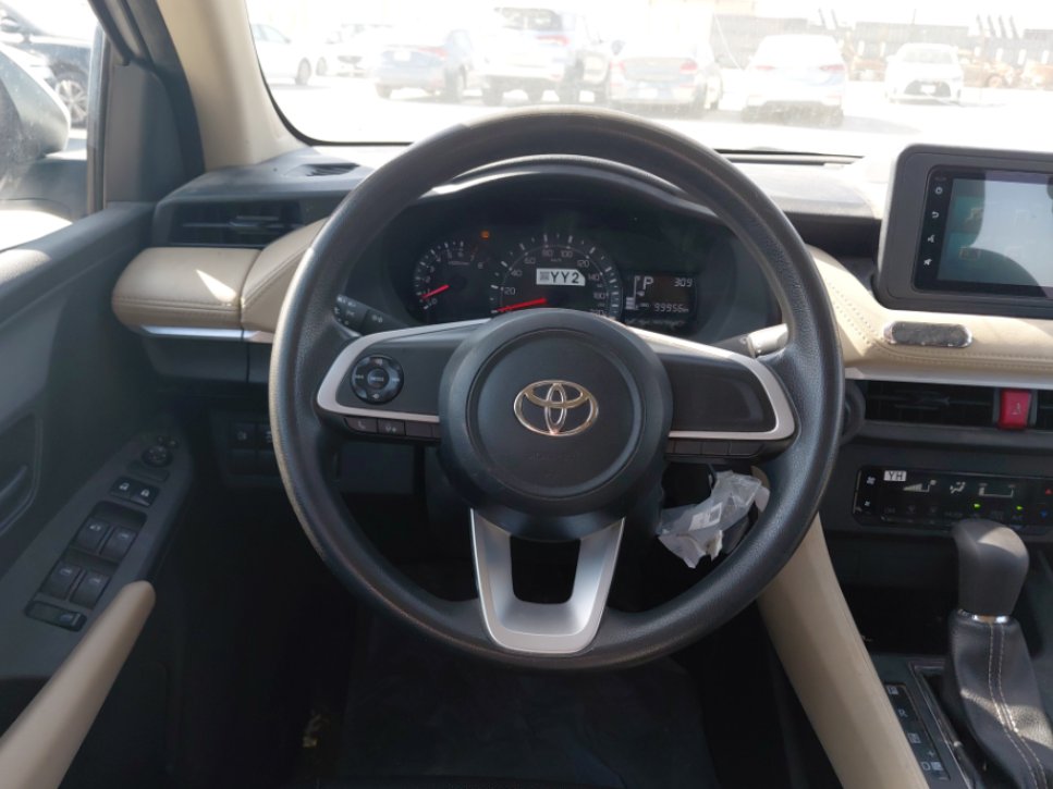 تويوتا يارس Y 2023 image