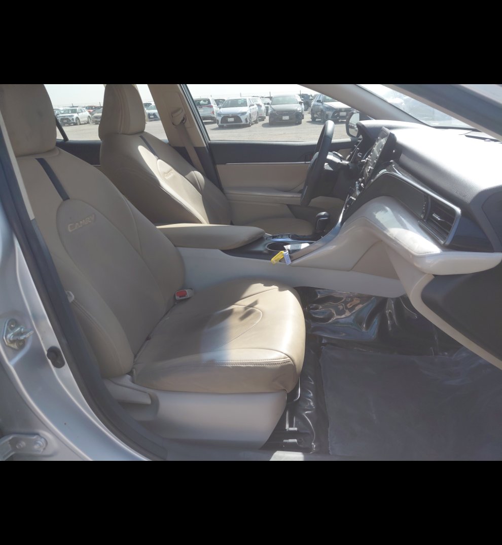 Toyota Camry GLE HEV  2024 image