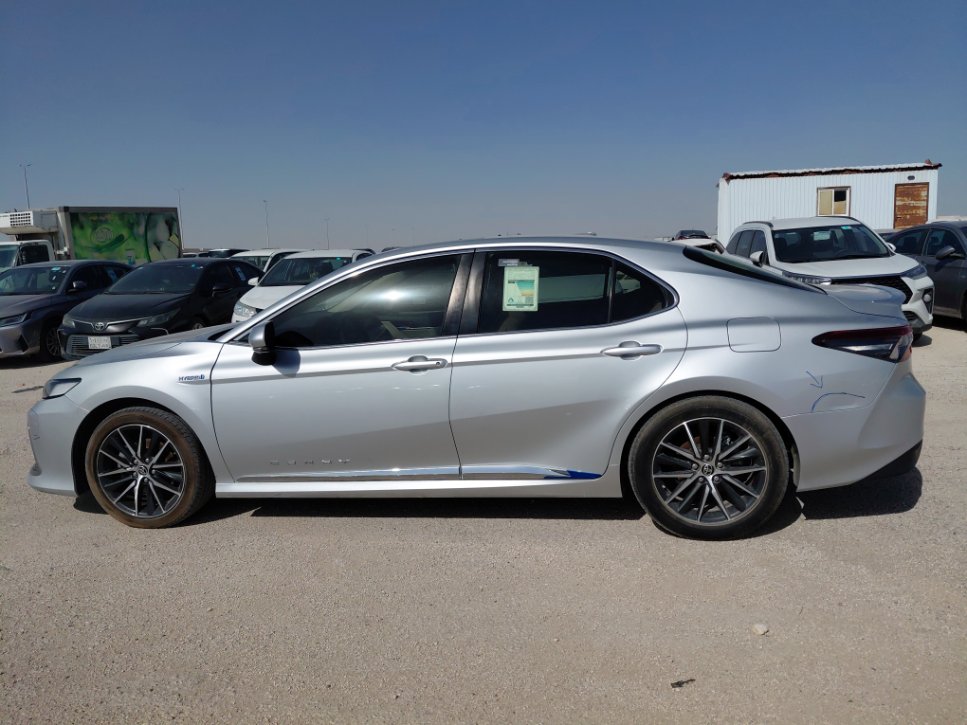 Toyota Camry GLE HEV  2024 image