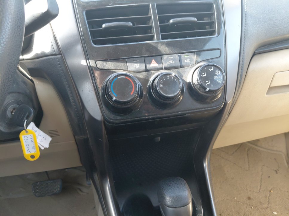 تويوتا يارس Y 2021 image