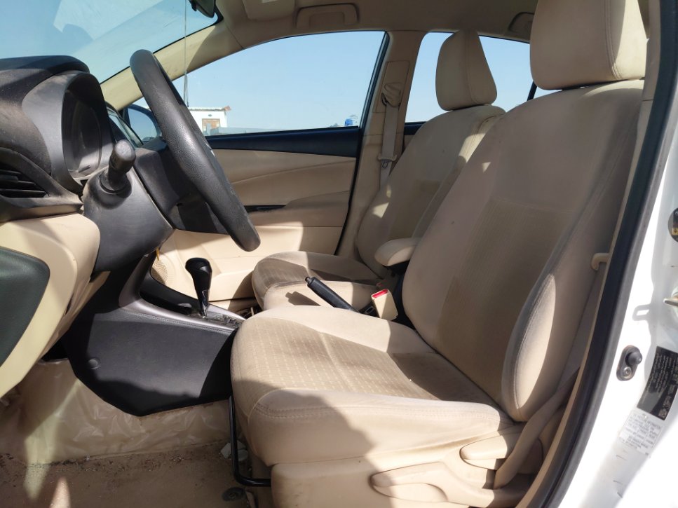 تويوتا يارس Y 2021 image