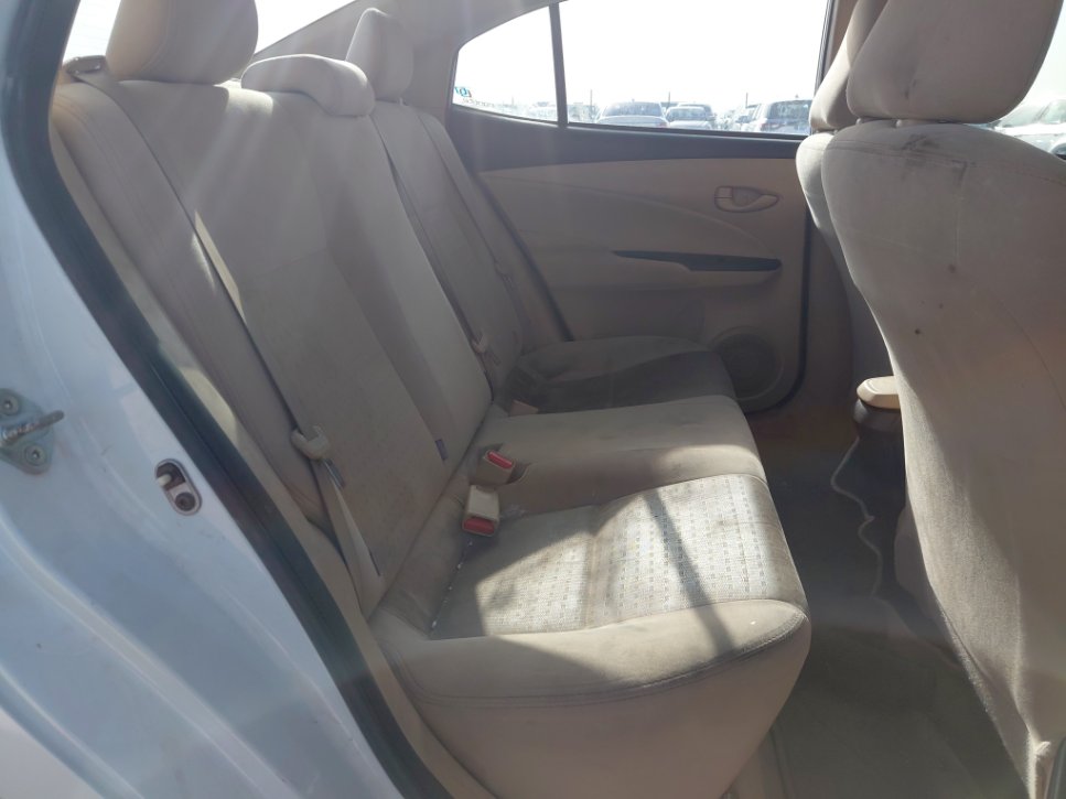 تويوتا يارس Y 2021 image