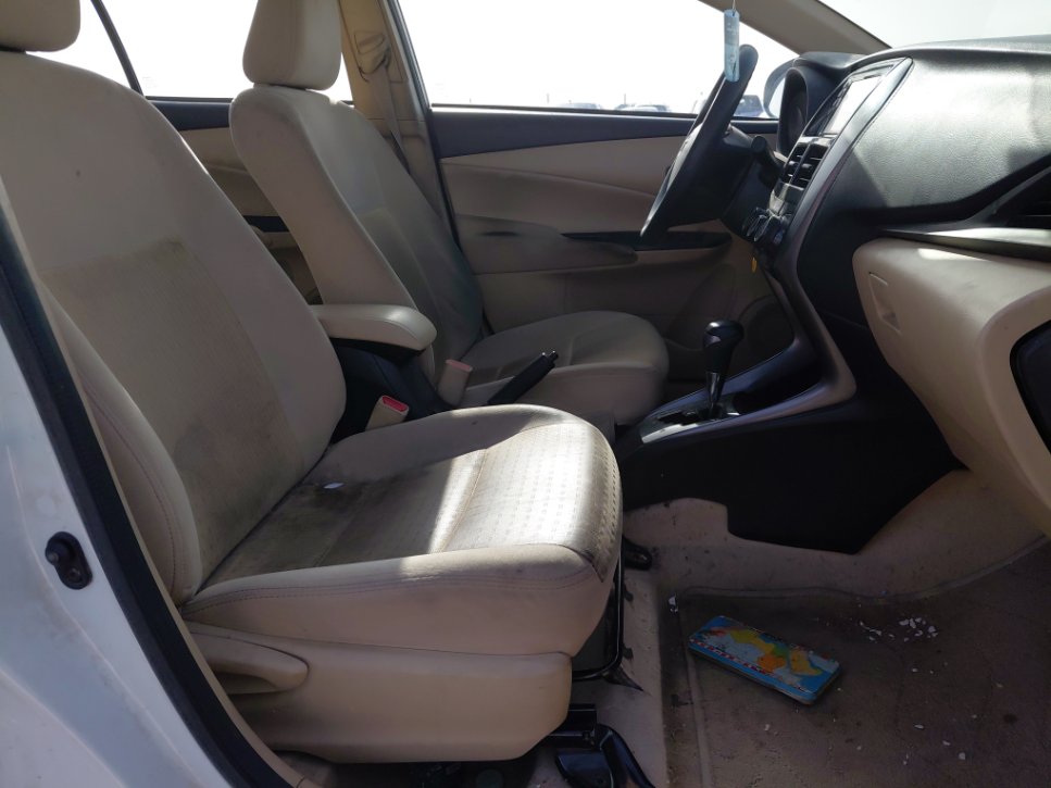 تويوتا يارس Y 2021 image