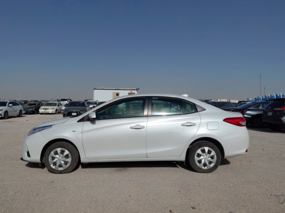 تويوتا يارس Y 2021 image