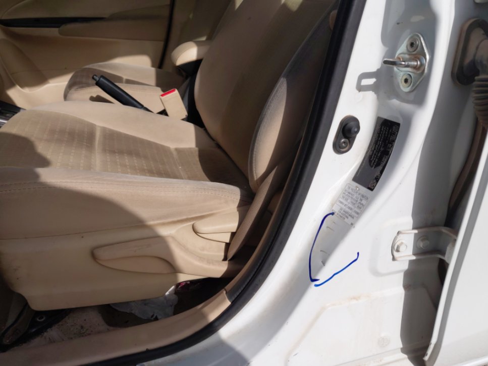 تويوتا يارس Y 2021 image