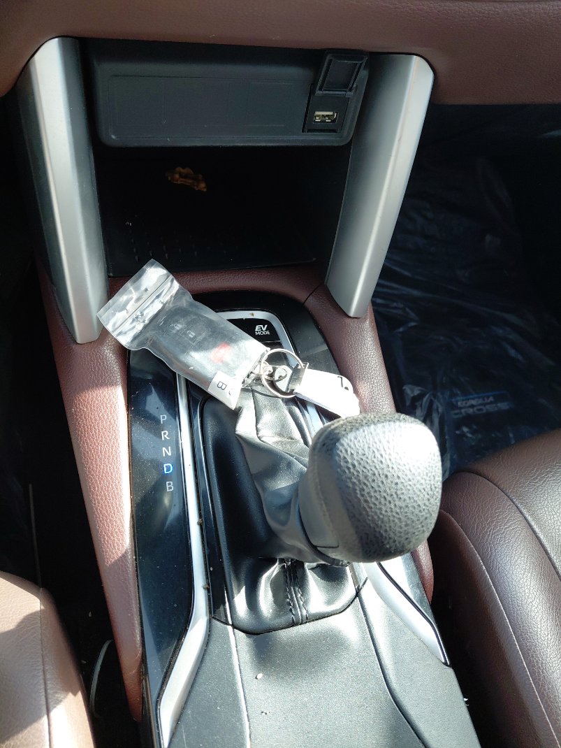 تويوتا كورولا كروس LE HEV  2021 image