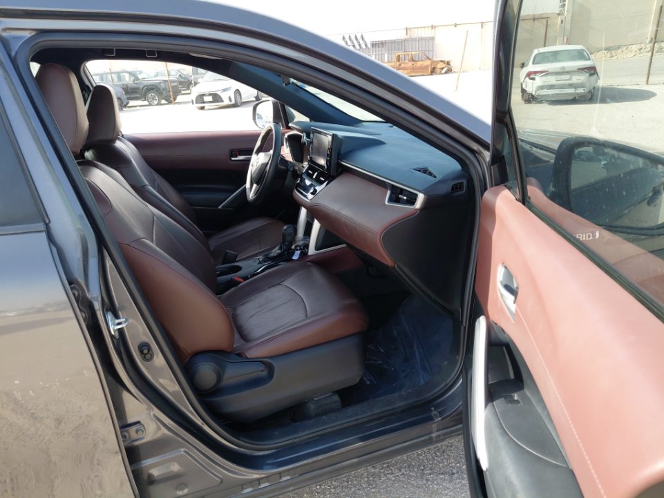 تويوتا كورولا كروس LE HEV  2021 image