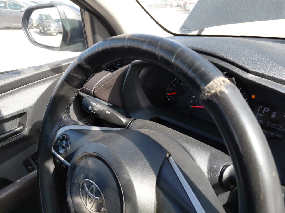 Toyota Yaris Y 2023 image