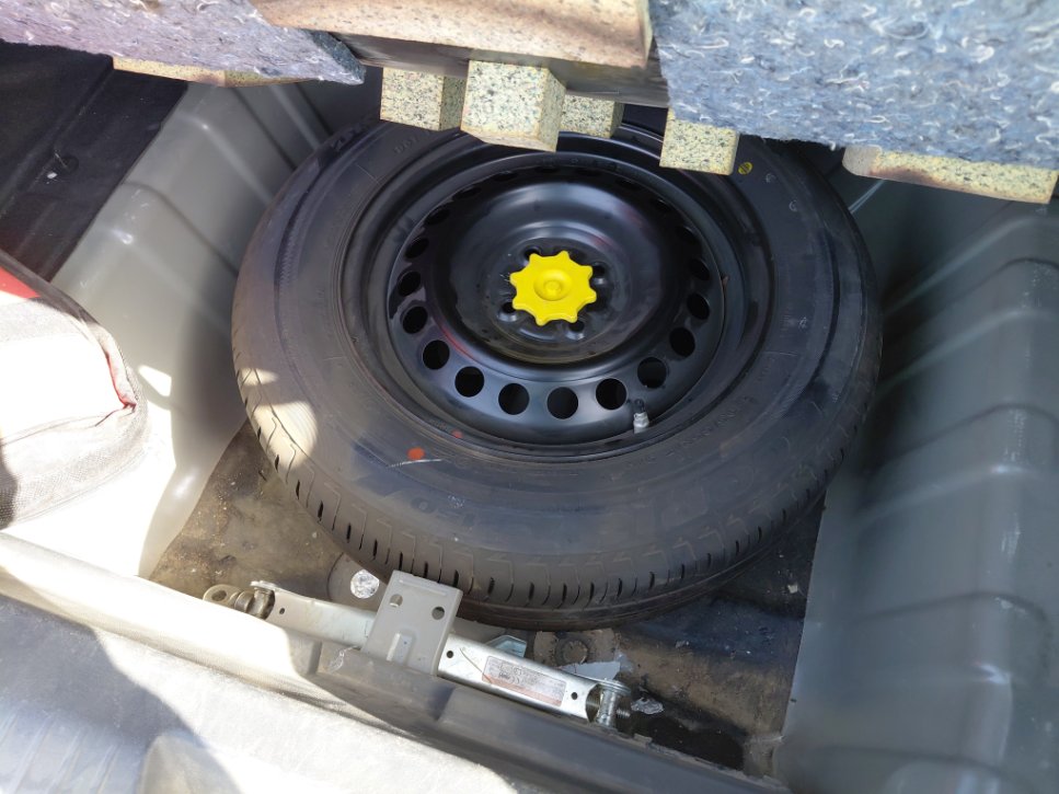 Toyota Yaris Y 2023 image