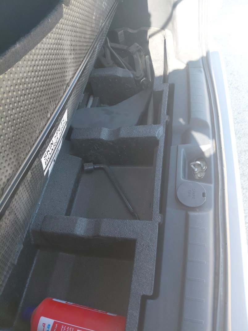 تويوتا فيلوز GLX 2024 image