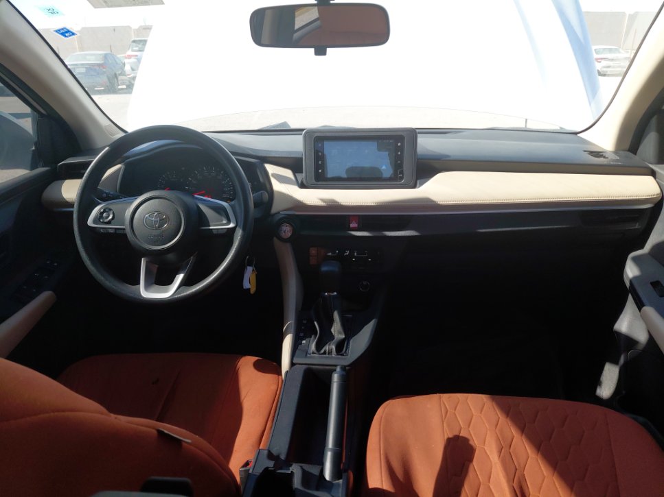 Toyota Yaris Y 2024 image