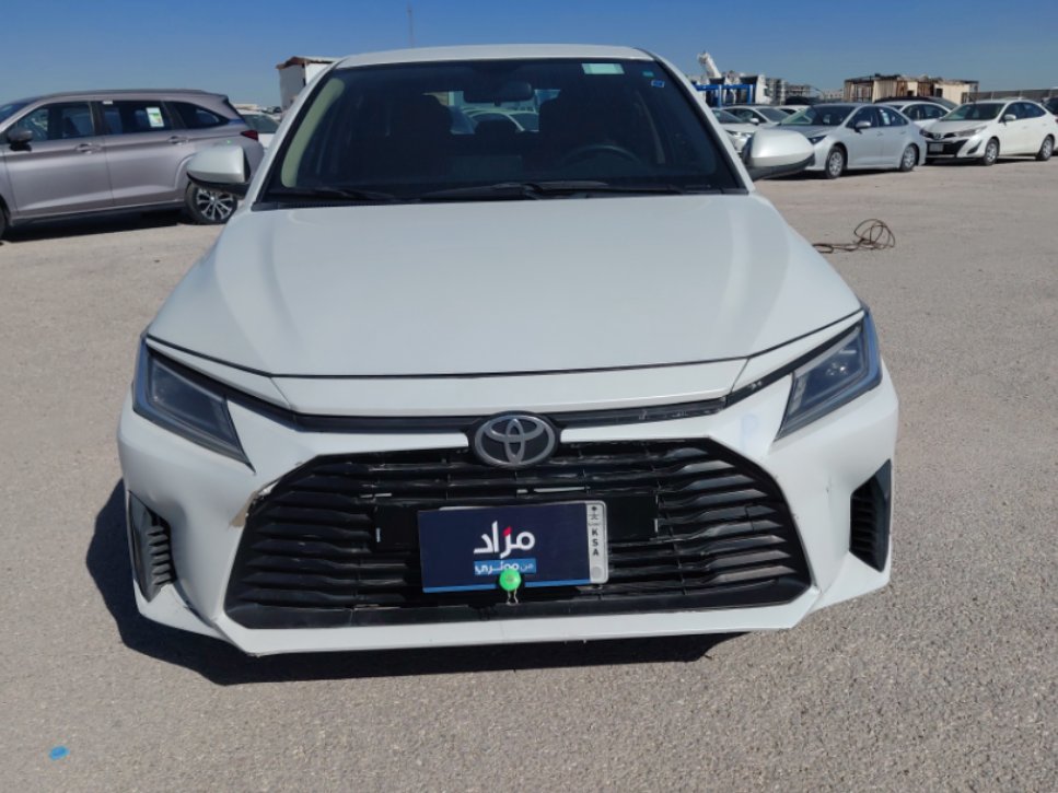 تويوتا يارس Y 2024