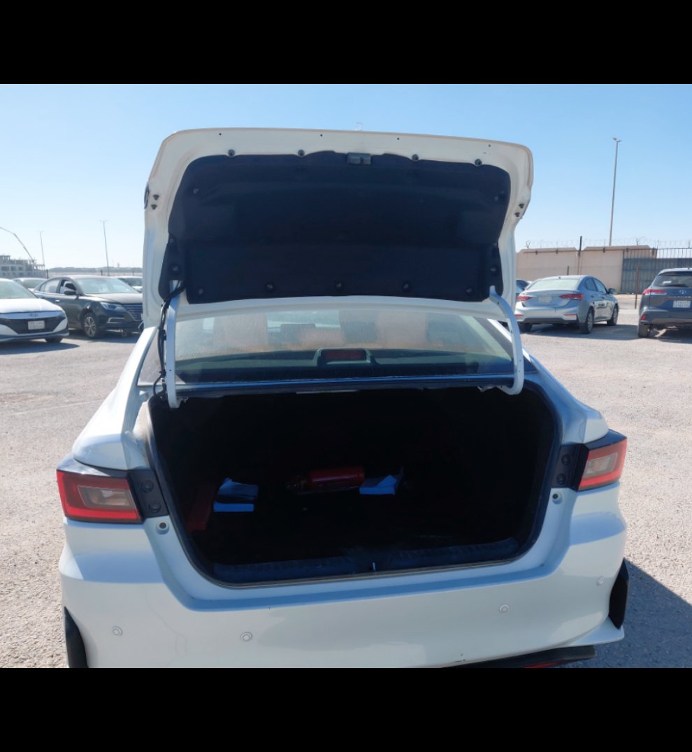 Toyota Yaris Y 2024 image