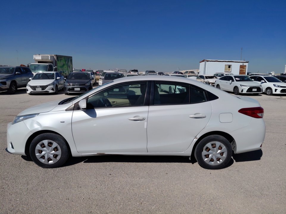 Toyota Yaris Y 2021 image