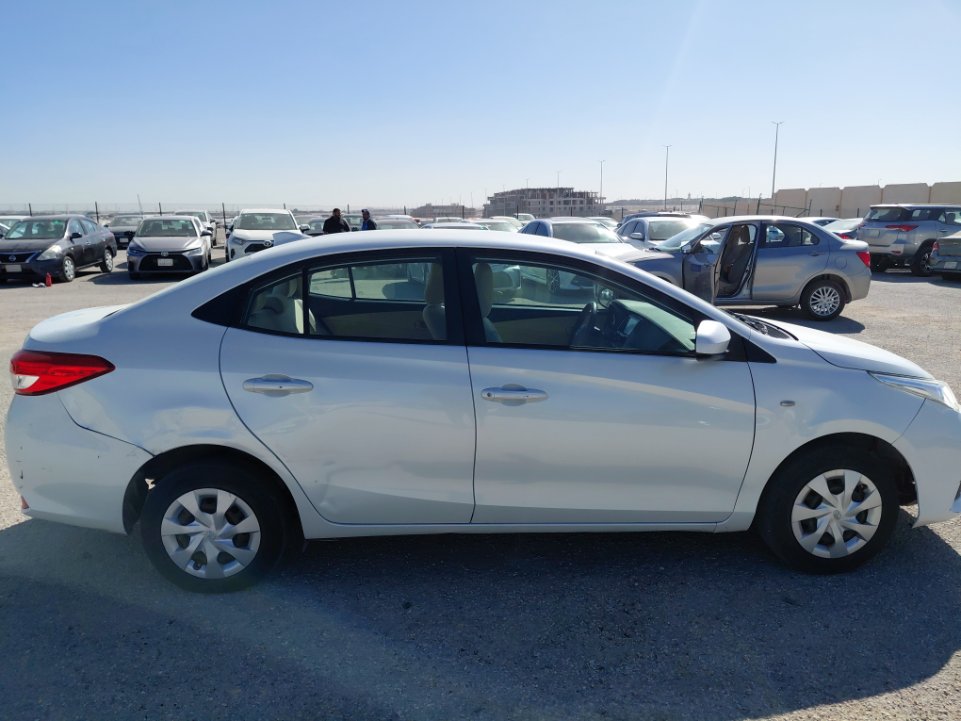 Toyota Yaris Y 2021 image