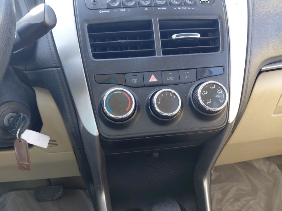 تويوتا يارس Y 2019 image