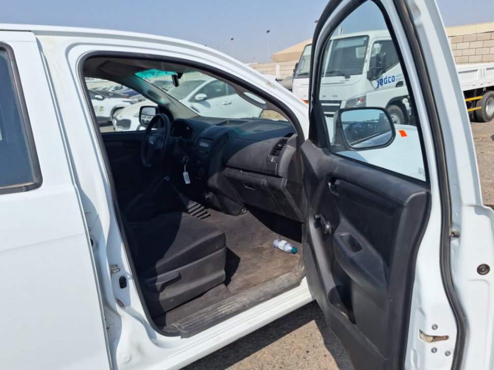 ايسوزو ديماكس 4x4 2023 image