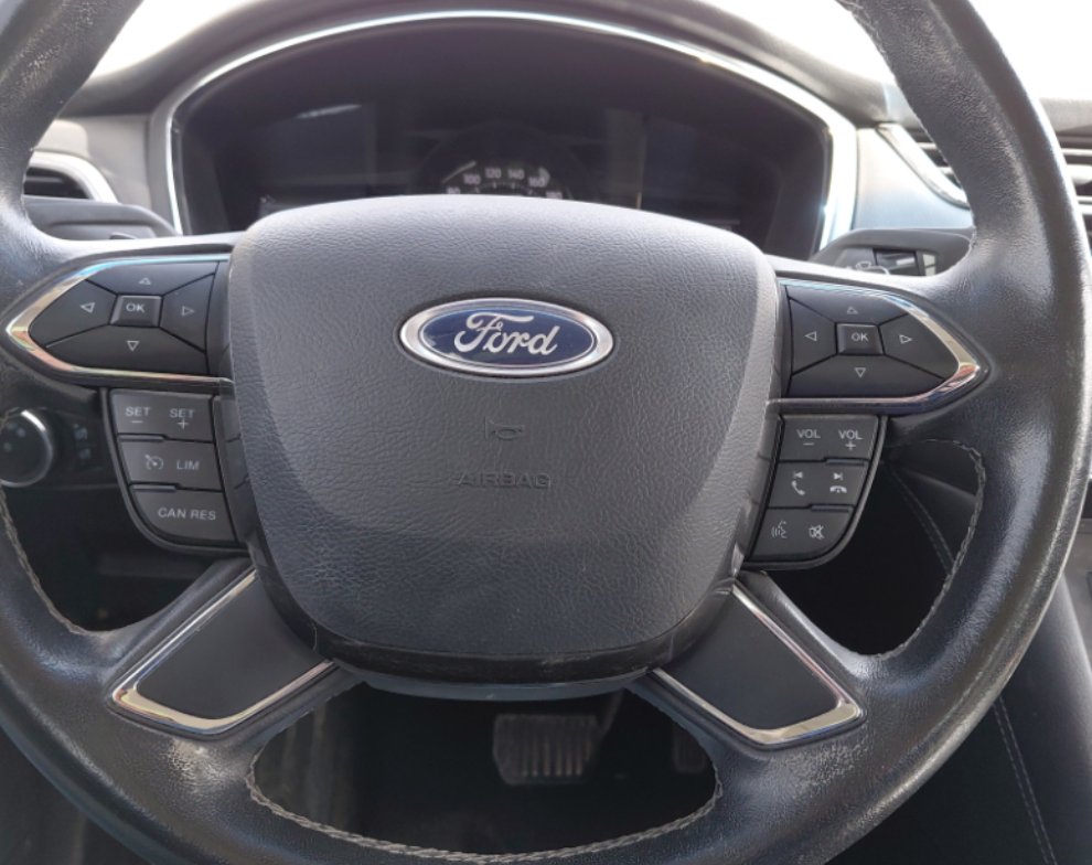 Ford Taurus  2022 image