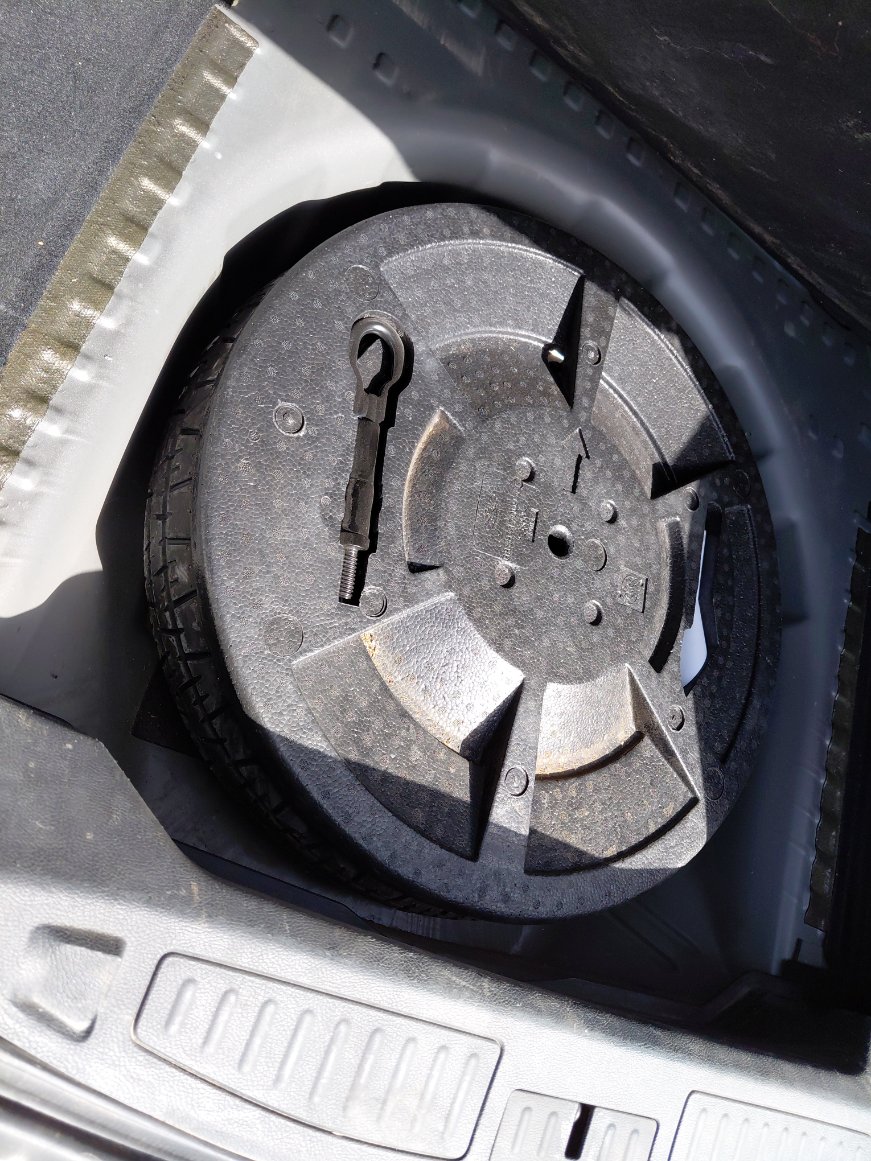 Ford Taurus  2022 image