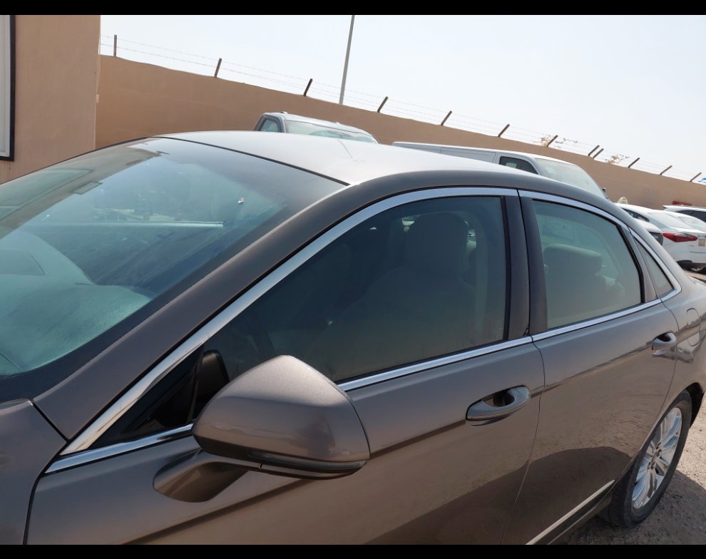 Ford Taurus  2022 image