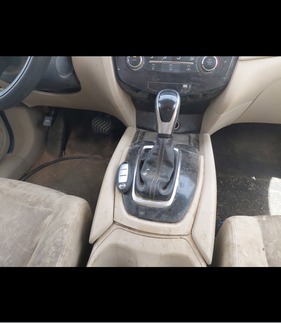 Nissan X-Trail  2022 image