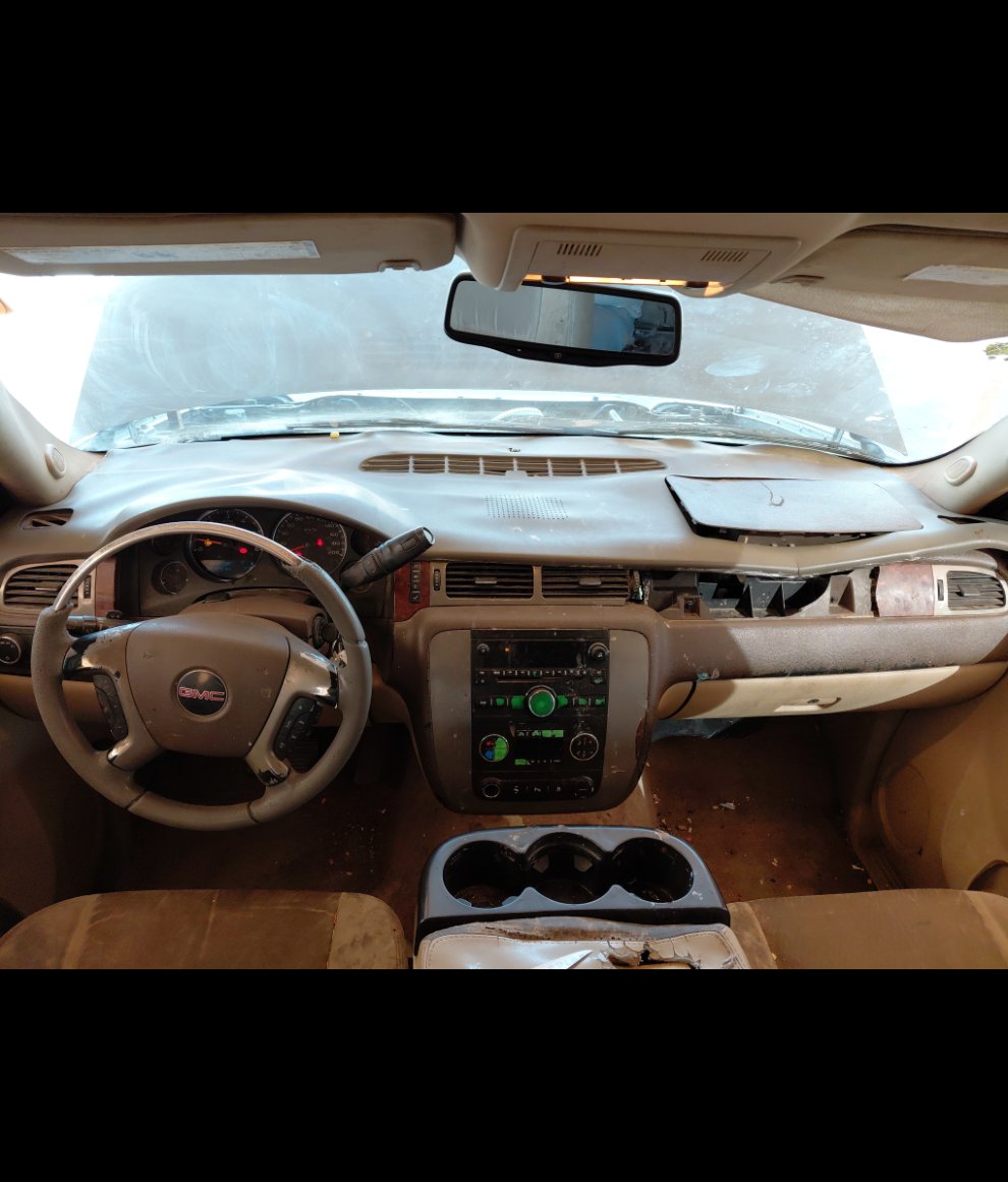 GMC Yukon  2010 image