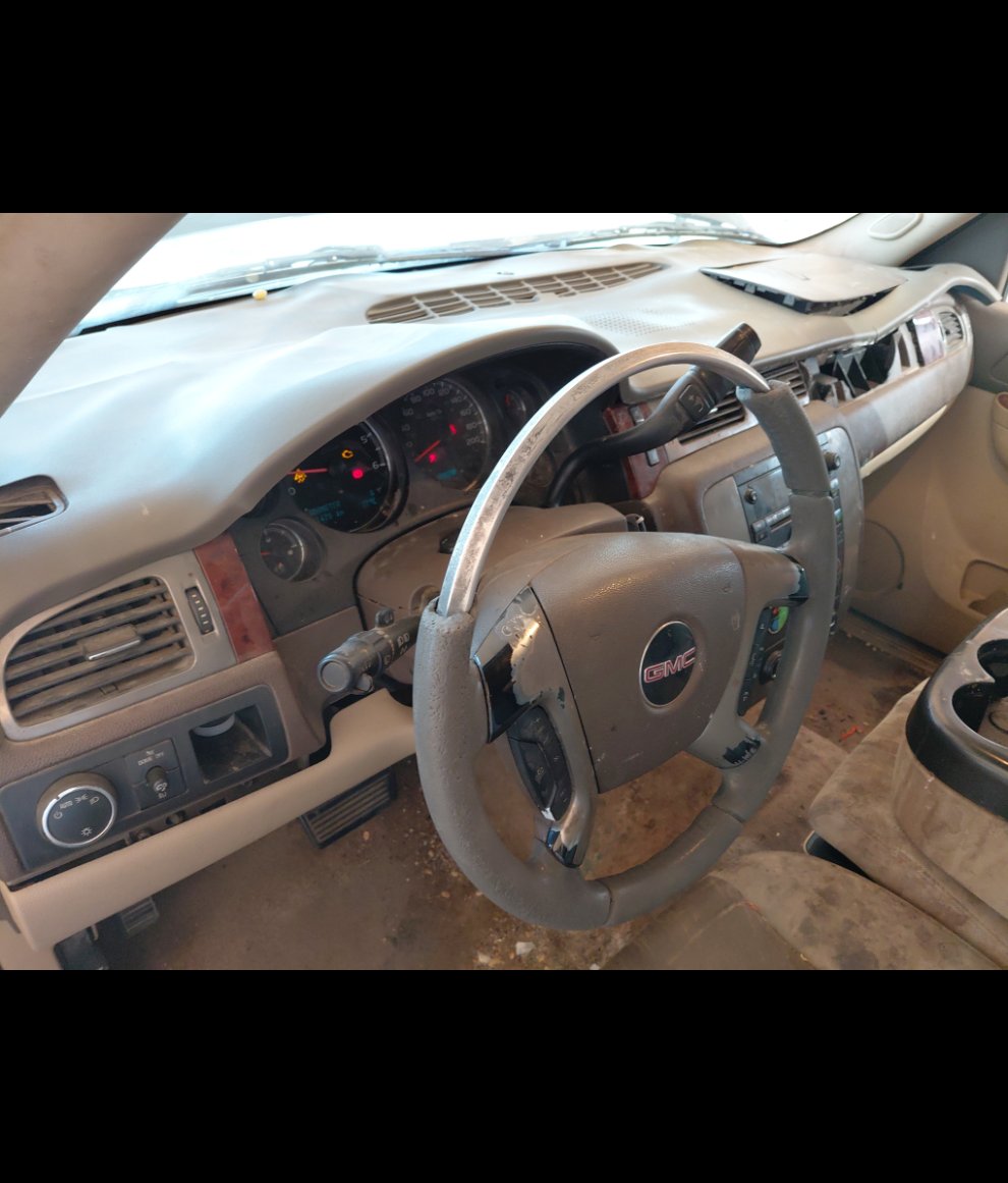 GMC Yukon  2010 image