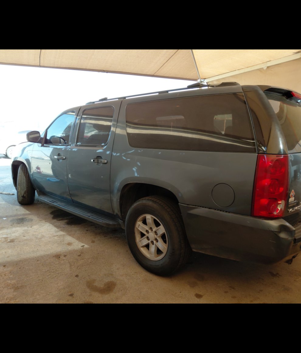 GMC Yukon  2010 image