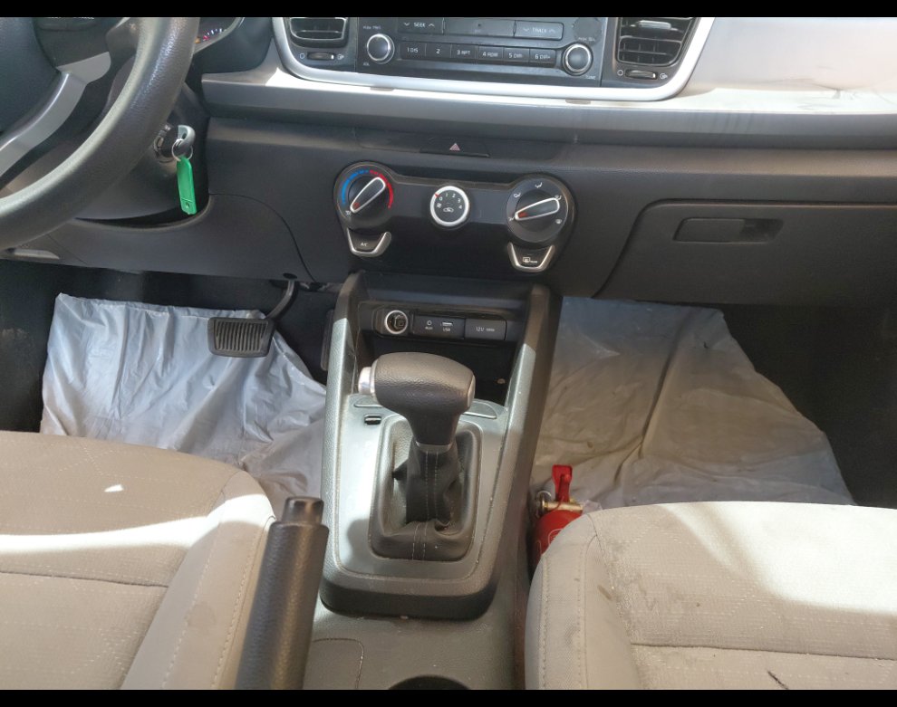 كيا ريو  2021 image