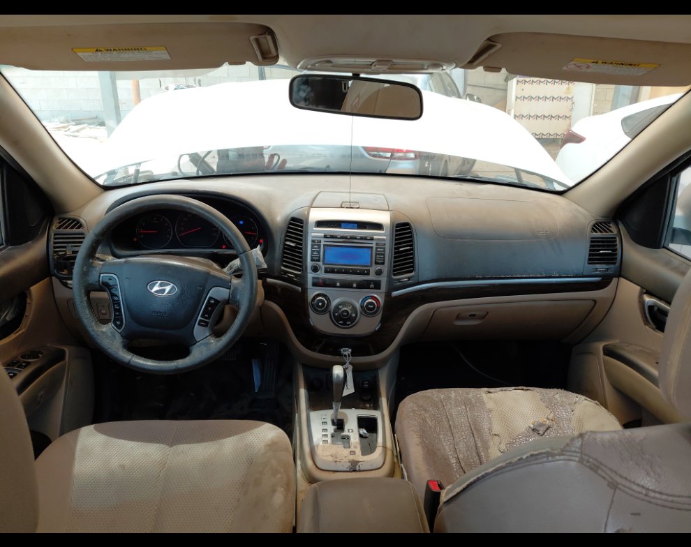 Hyundai SantaFe  2012 image