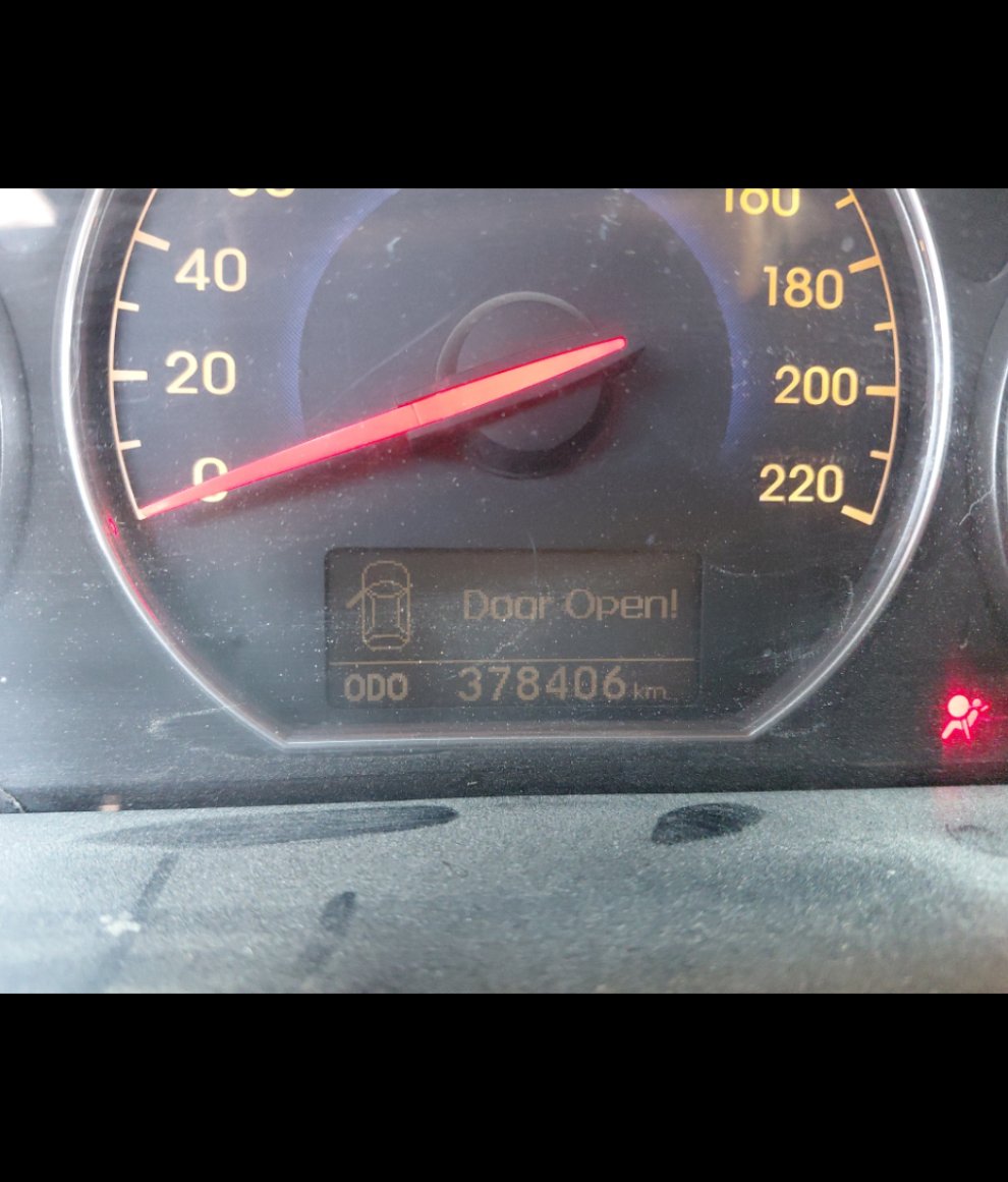 Hyundai SantaFe  2012 image