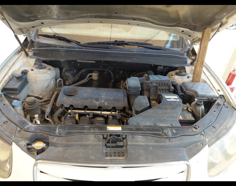 Hyundai SantaFe  2012 image