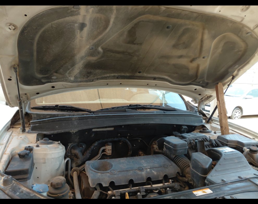 Hyundai SantaFe  2012 image