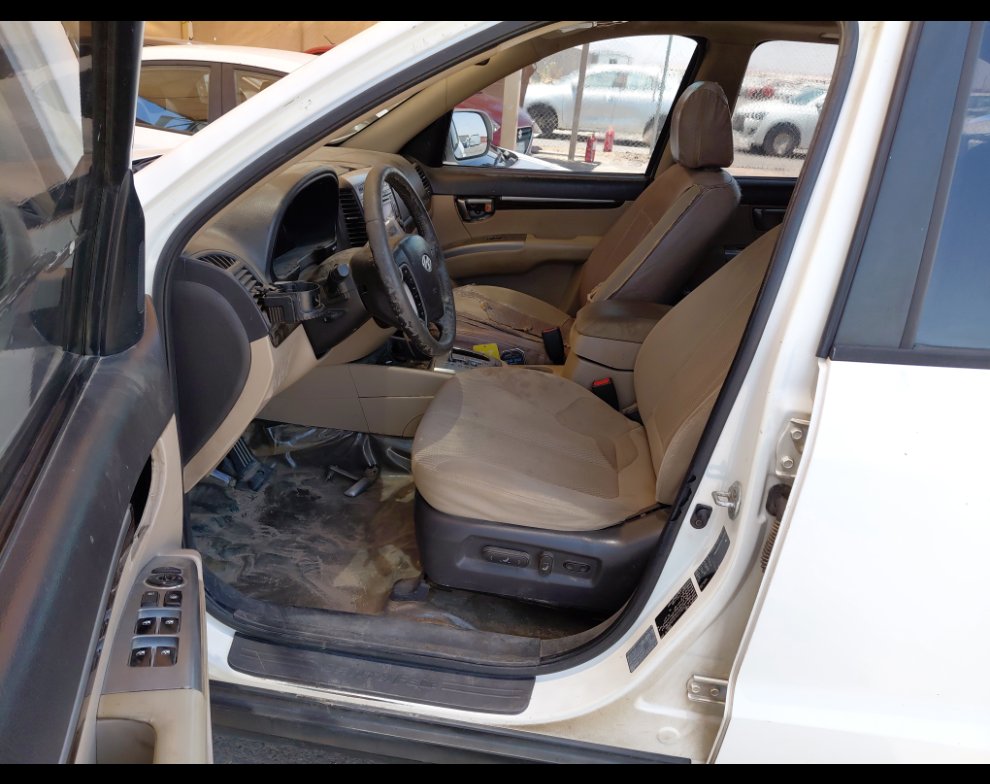 Hyundai SantaFe  2012 image