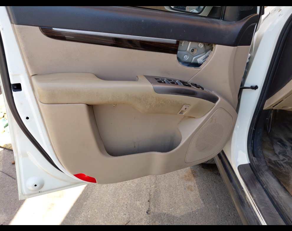 Hyundai SantaFe  2012 image