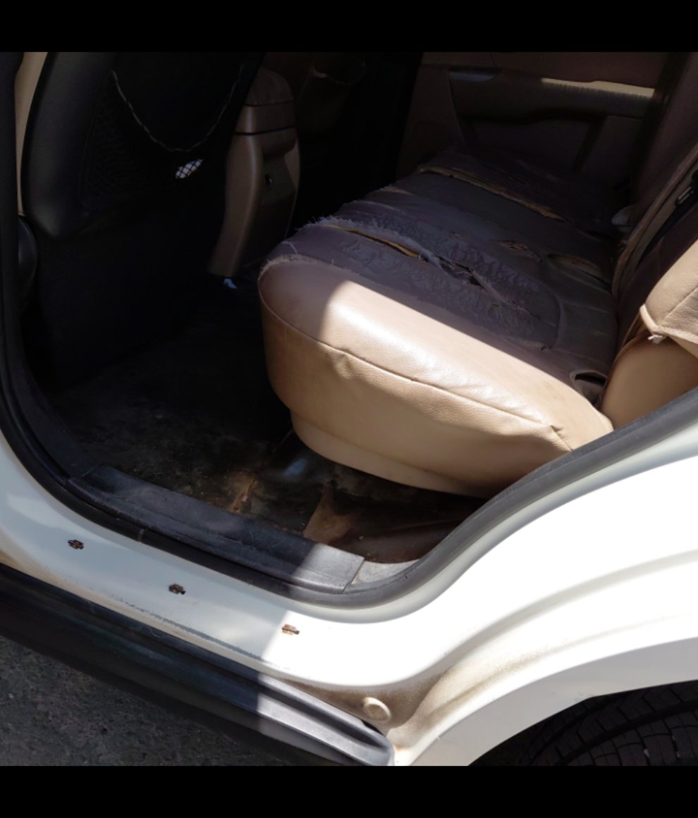 Hyundai SantaFe  2012 image