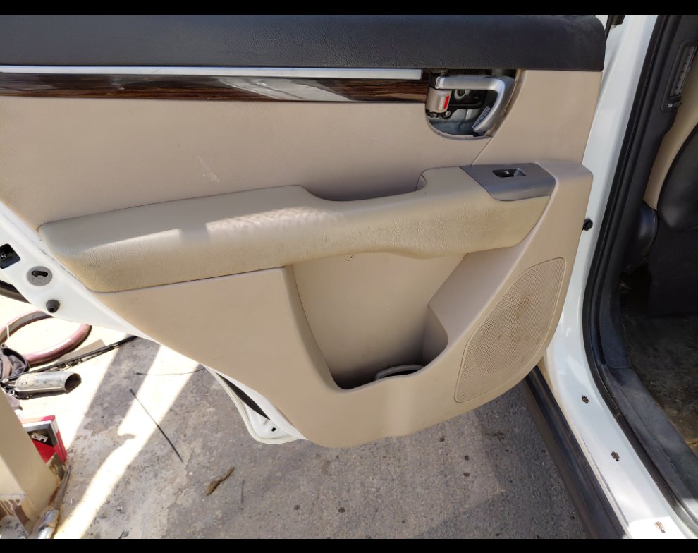 Hyundai SantaFe  2012 image