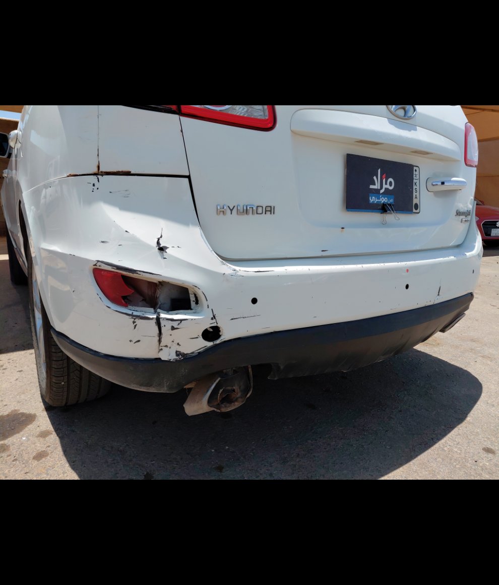 Hyundai SantaFe  2012 image