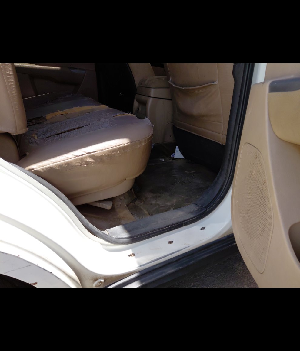 Hyundai SantaFe  2012 image