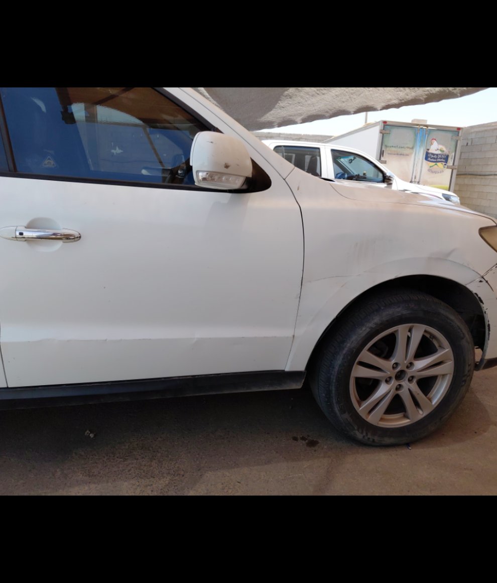 Hyundai SantaFe  2012 image